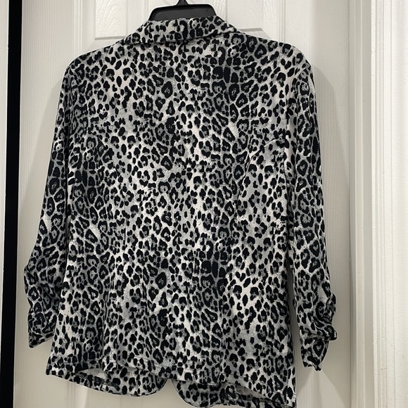Snow leopard print blazer size XL by No Boundaries - Picture 6 of 7